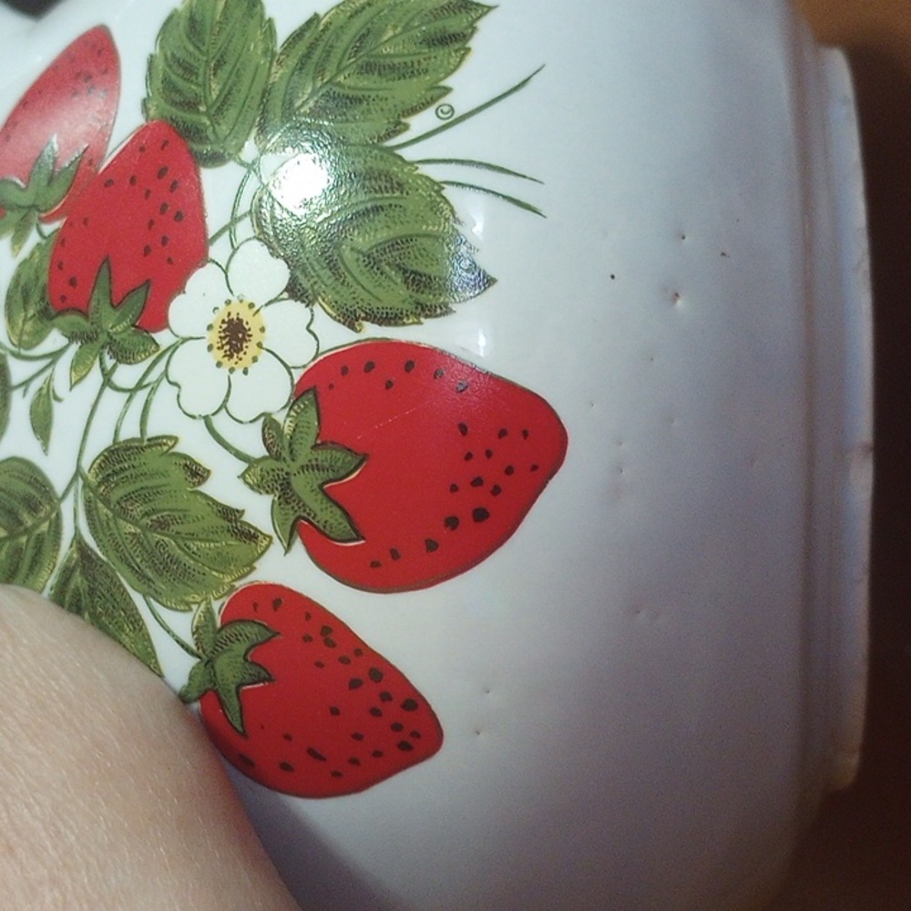 Vintage Ceramic Strawberry & Floral McCoy Pitcher.  White Red Green Yellow - Picture 6 of 8